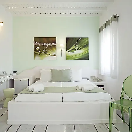 Numo Mykonos Boutique كالافاتيس